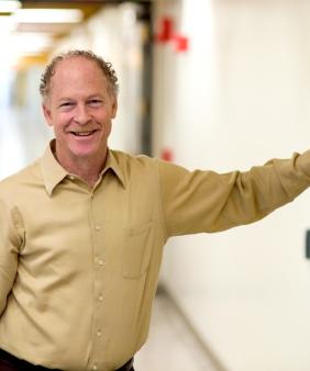 Prof. Keith Nelson (Photo: Justin Knight)